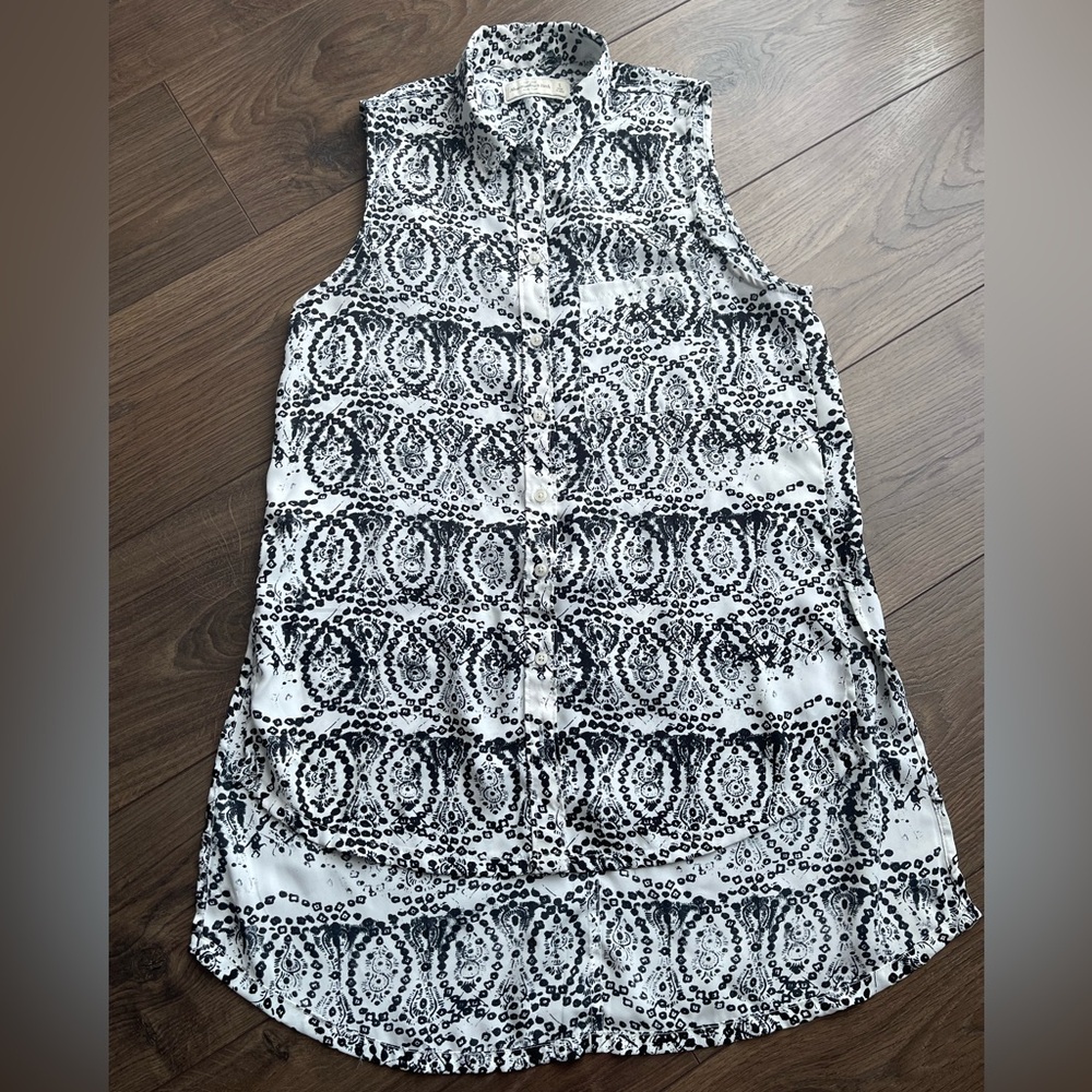 Abercrombie & Fitch Printed Sleeveless Shirt